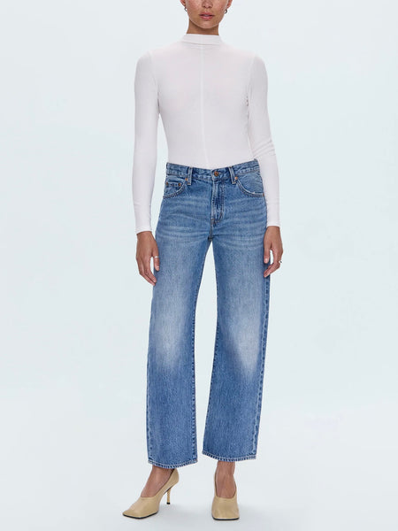 Lexi Jean in Metropolis