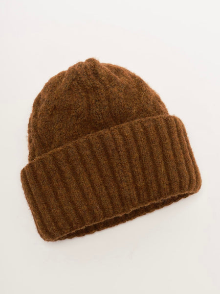 Coast Line Beanie in Coffee