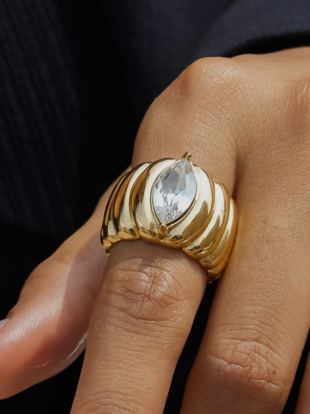 Ambre Marquis Ring