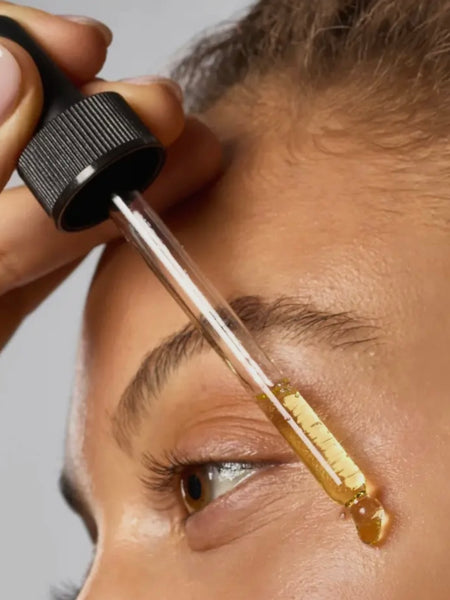 Hydrating Dermaplane Oil