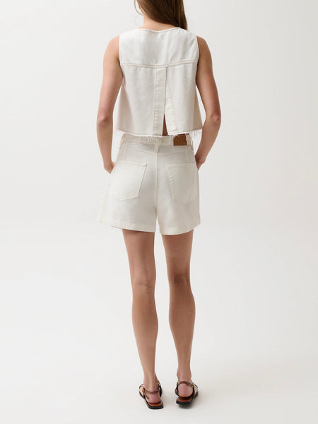 Kimora Short in Egret