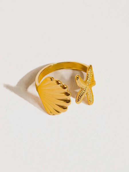 Etoile Star & Shell Ring