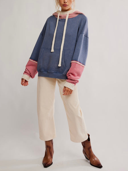 Snug Bonnet Sweatshirt in Indigo