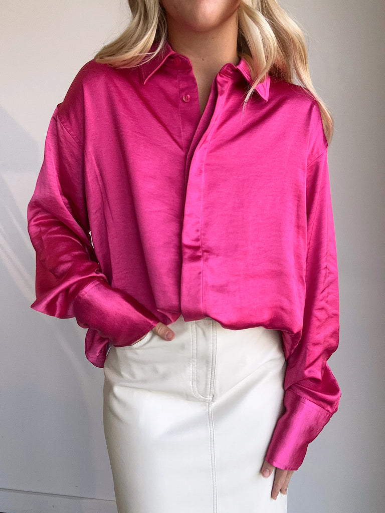 Washed Satin Weekend Shirt in Love Potion