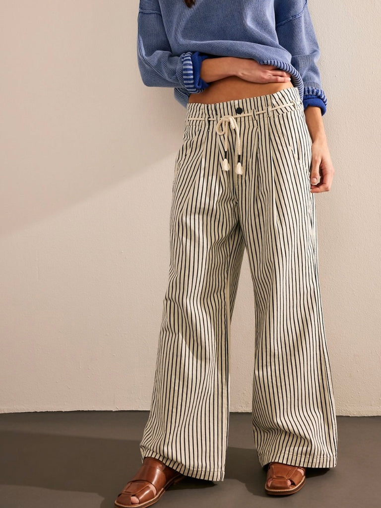 Dakota Cinched Pull-On in Washed Railroad