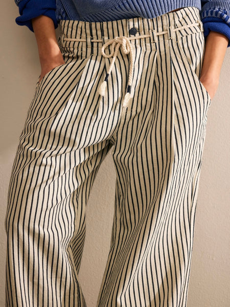 Dakota Cinched Pull-On in Washed Railroad