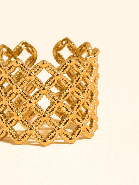 Alizée Lattice Statement Ring