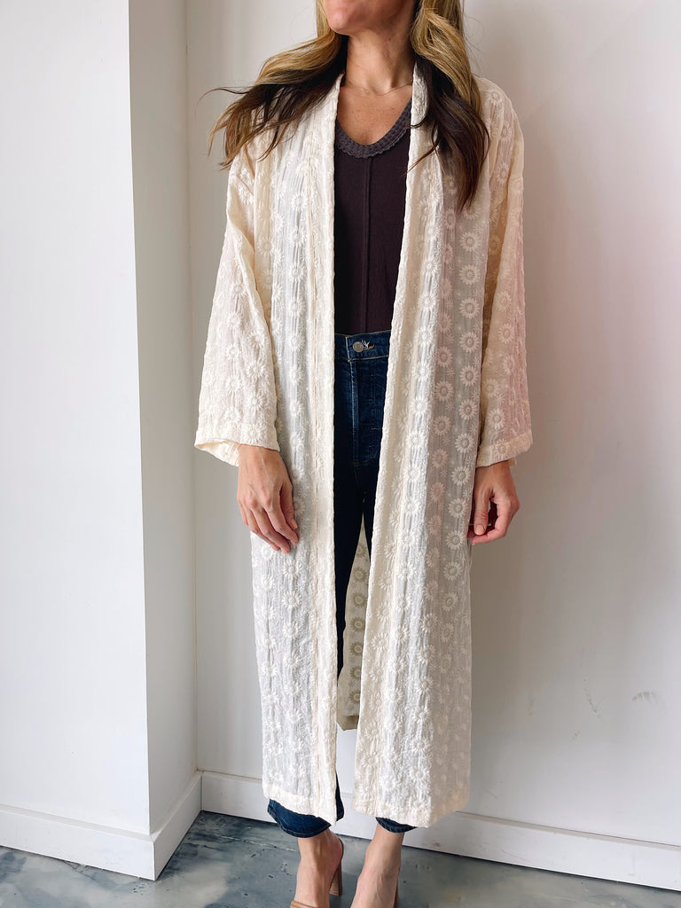 A Vision Daisy Kimono