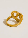 Bretzelle Knot Ring