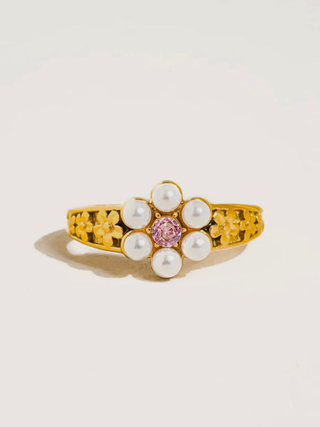 Lynn Flower Ring in Pink