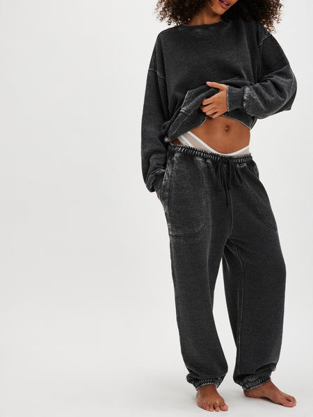 Slow It Down Jogger in Black