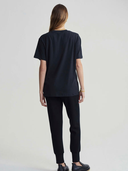 Leighton Boyfriend Tee in Black