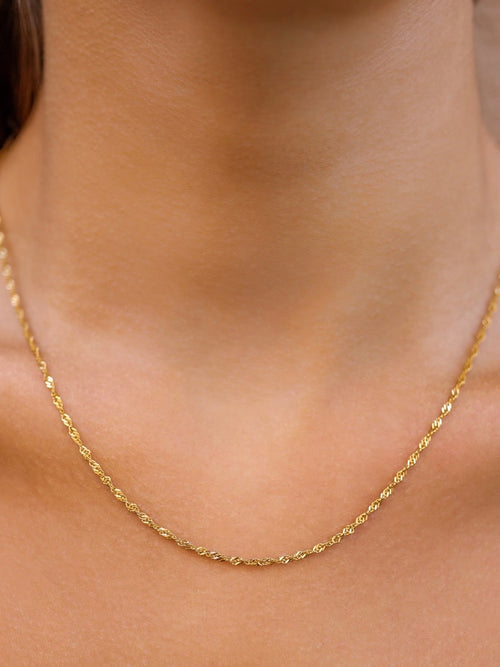 Lane Necklace in Gold