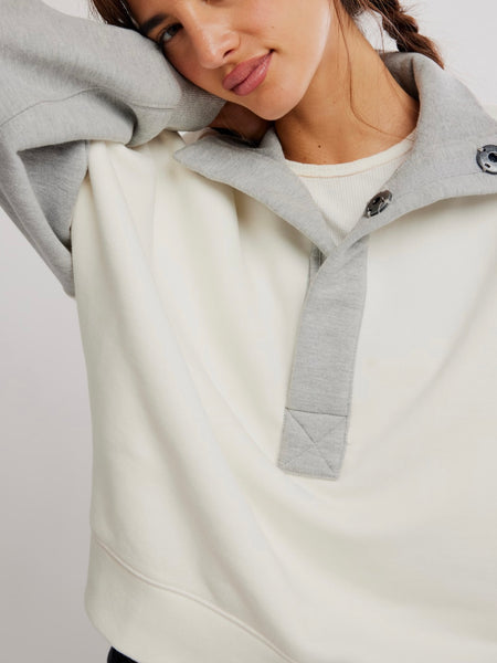 Colorblock Timeless Pullover in Heather Grey Combo