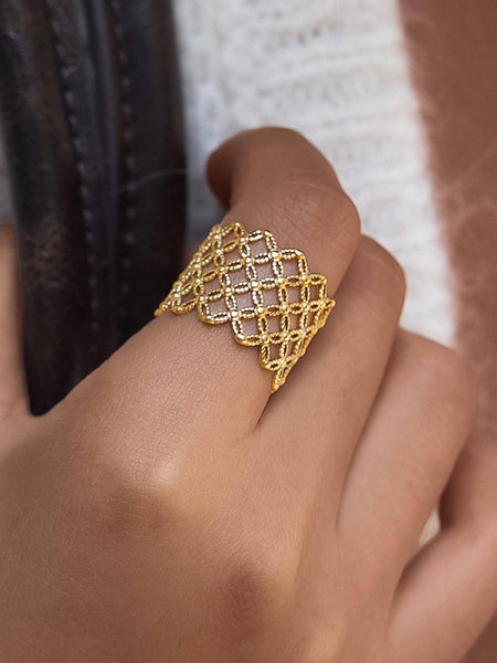Alizée Lattice Statement Ring