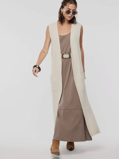 Veronica Vest Cardi in Champagne