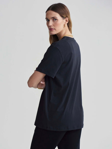 Leighton Boyfriend Tee in Black