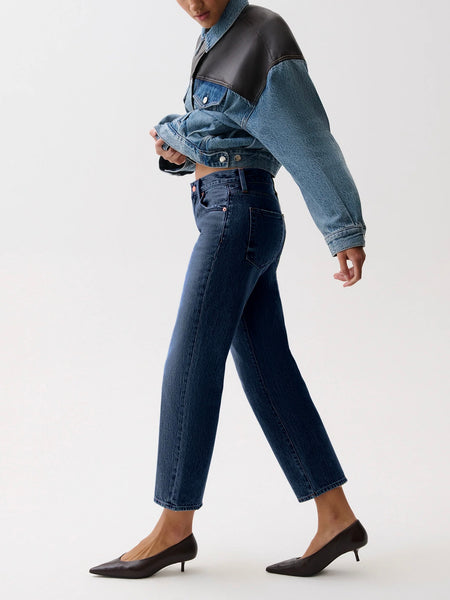 Issa Jean in Mirage
