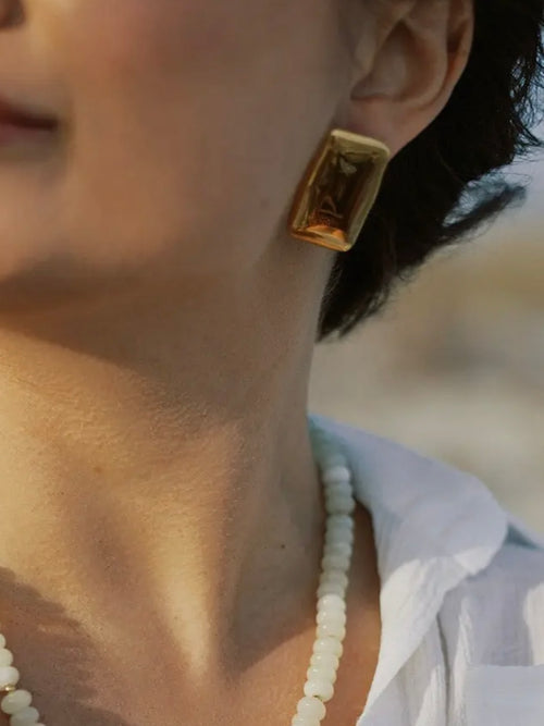 Dory Chunky Rectangle Stud Earrings