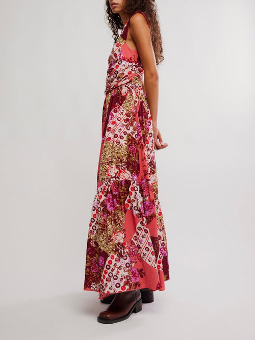 Sasha Maxi Dress in Strawberry Combo