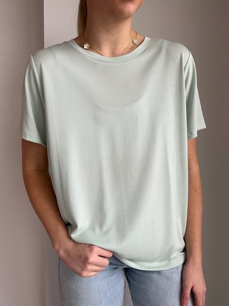 Fitted Scoop Neck Tank in Heather Grey