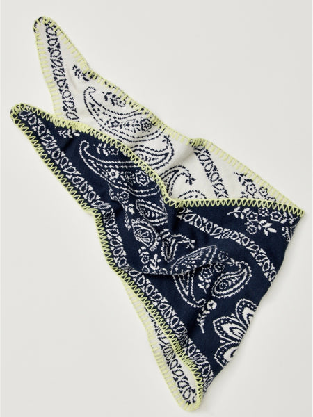 Carmen Knitted Triangle in Denim Jeans