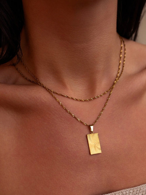 Lane Necklace in Gold
