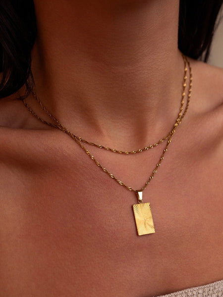 Lane Necklace in Gold