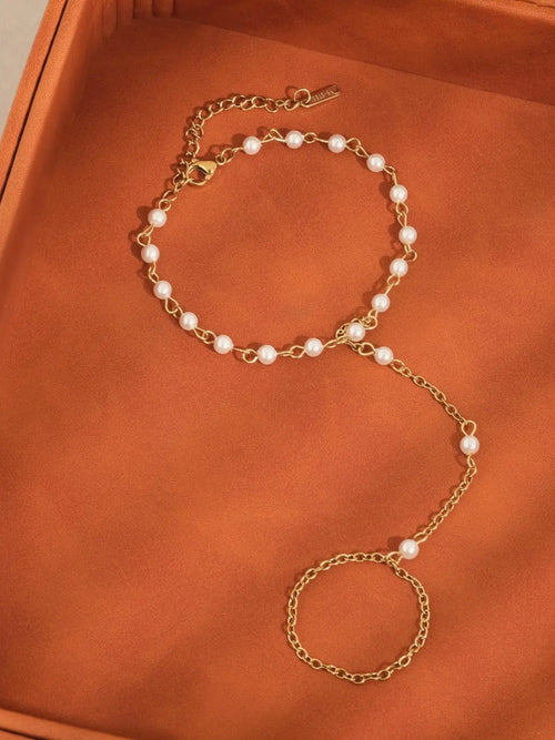 Windsor Pearl Hand Chain