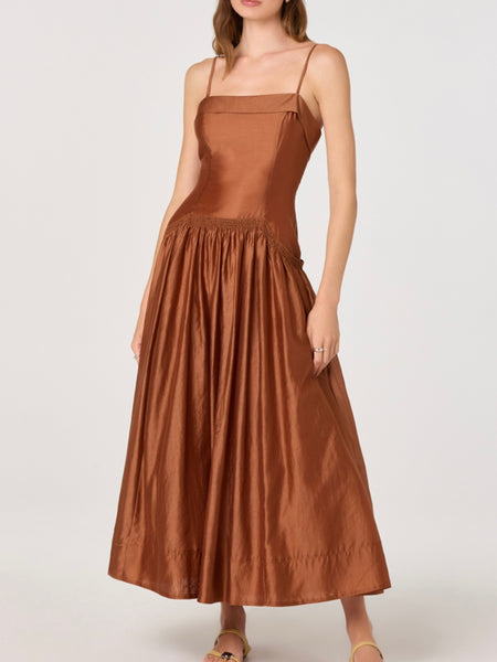Ovina Dress in Spice Brown