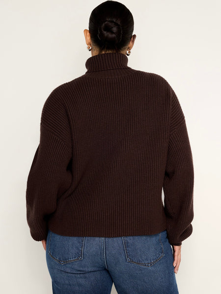 Heavy Cozy Turtleneck in Bark