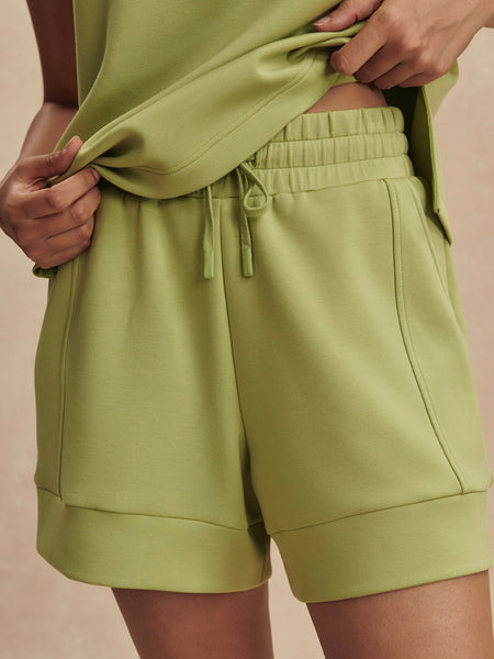 Atrium High Rise Short 4.5 in Fern