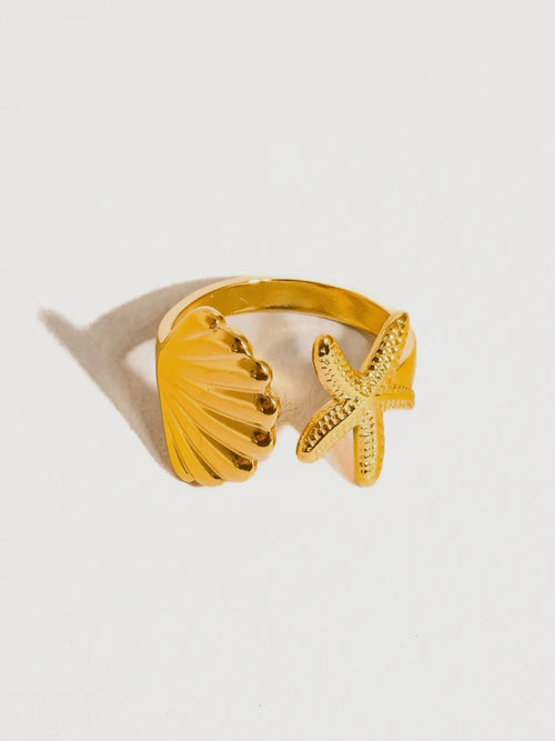 Etoile Star & Shell Ring