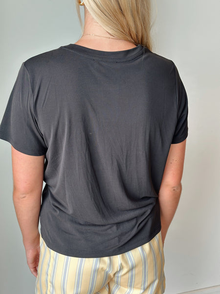 Be The Basic Tee in Black
