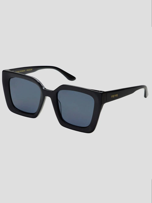 Coco Sunglasses in Black