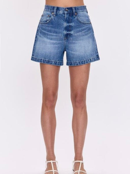 Saige Short in Safari
