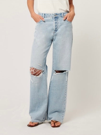 Kate Baggy Jean in Long Beach Worn Blue