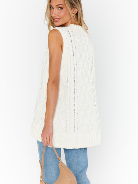 Reid Sweater Vest in Cream Cable