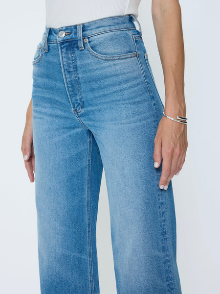 Lana Crop Jean in Wild Heart