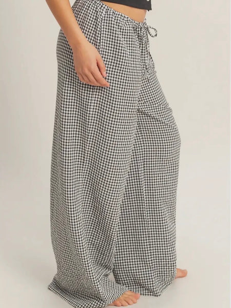 Bring The Gingham Pant in Black