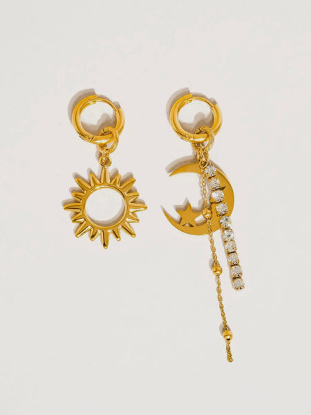 Edmee Sun & Moon Mismatch Earrings