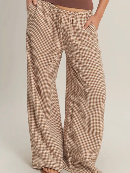 She's Cute Midi Skirt in Soft Pink