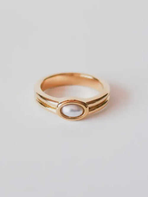 Celine Pearl Ring