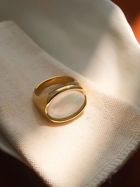 Oakmere Statement Ring