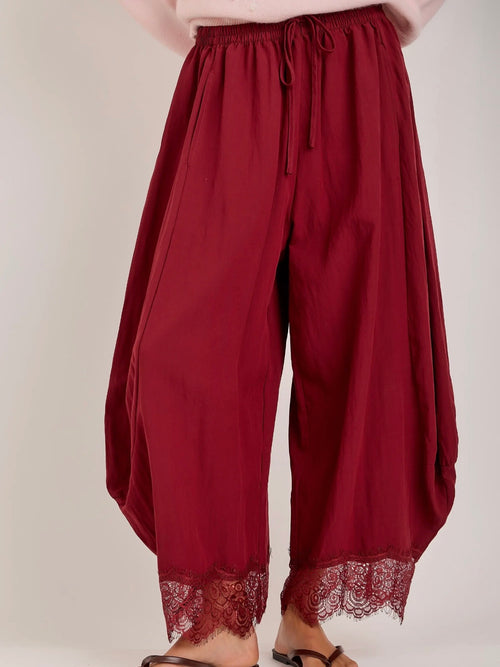 She's The Boss Balloon Pants in Wine