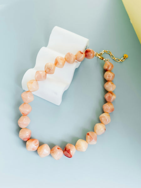 Such A Lady Marble Necklace in Rose