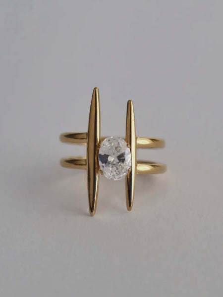 Lunara Bar Ring