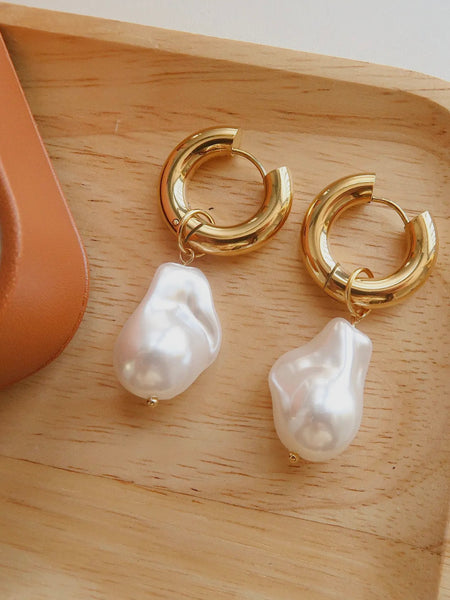 Oceana Large Pearl Earring