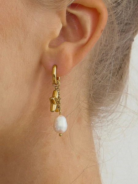 Laurea Star Pearl Drop Earrings