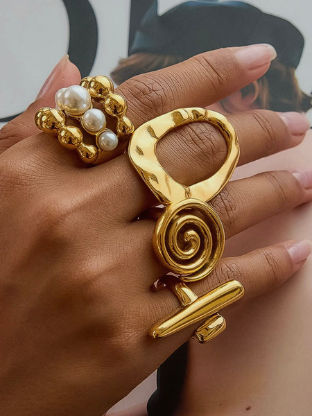 Saffelle Bar Ring